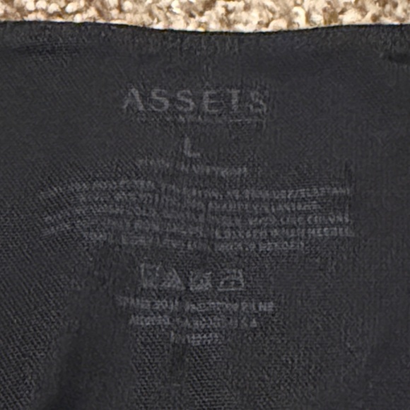 Assets by Spanx Black High-Rise Slimming Leggings (L) - EUC! - Picture 3 of 11